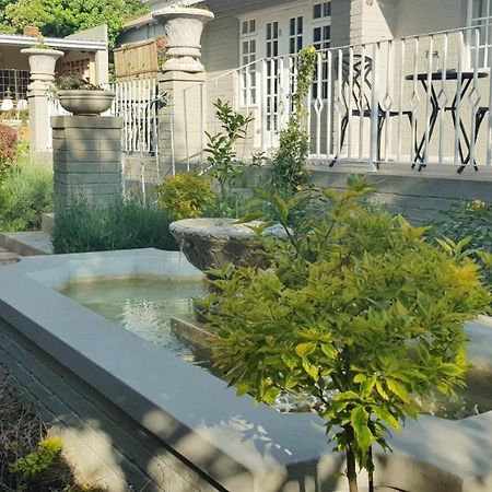 Villa Moi Johannesburg Bagian luar foto